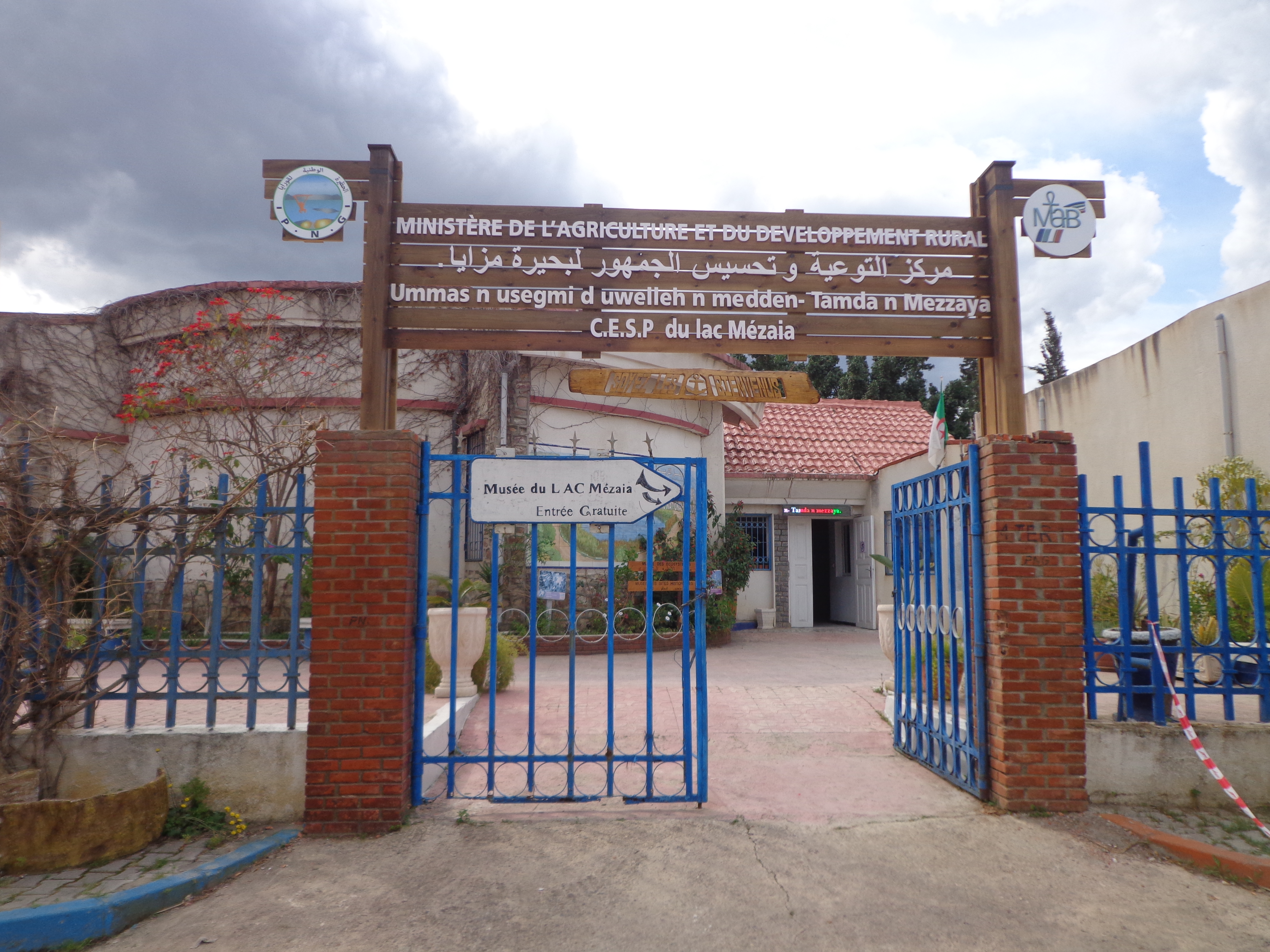 Le Centre d’Education et de Sensibilisation du Public (Lac Mézaia)