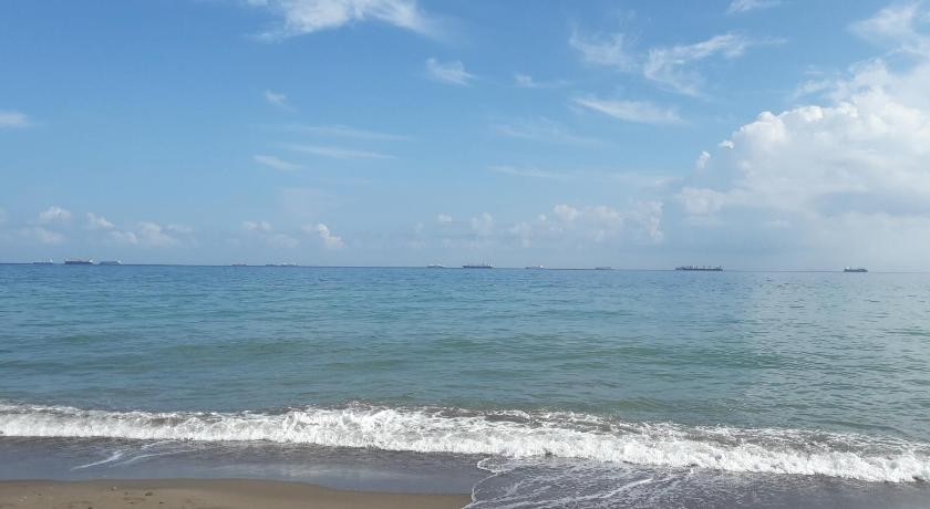 LA PLAGE DE LA Cité BEN-SAID - Plages et Ports à Béjaïa — photo 3