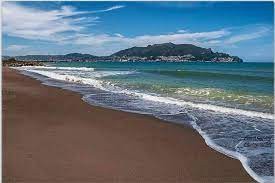 La Plage El-maghra - Plages et Ports à Béjaïa — photo 4