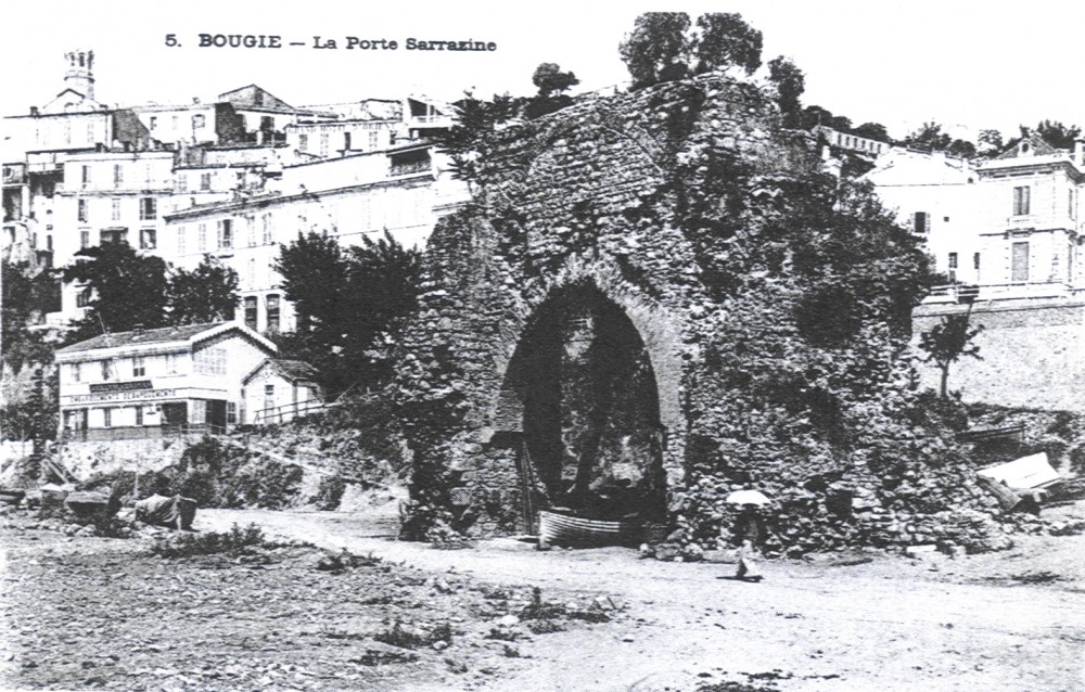 La Porte sarrasine - Sites Historiques et Monuments à Béjaïa — photo 5