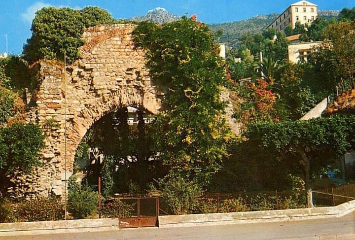 La Porte sarrasine - Sites Historiques et Monuments à Béjaïa — photo 4