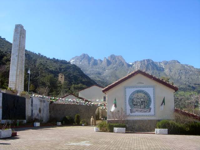 La MAISON DU CONGRES DE LA SOUMMAM
