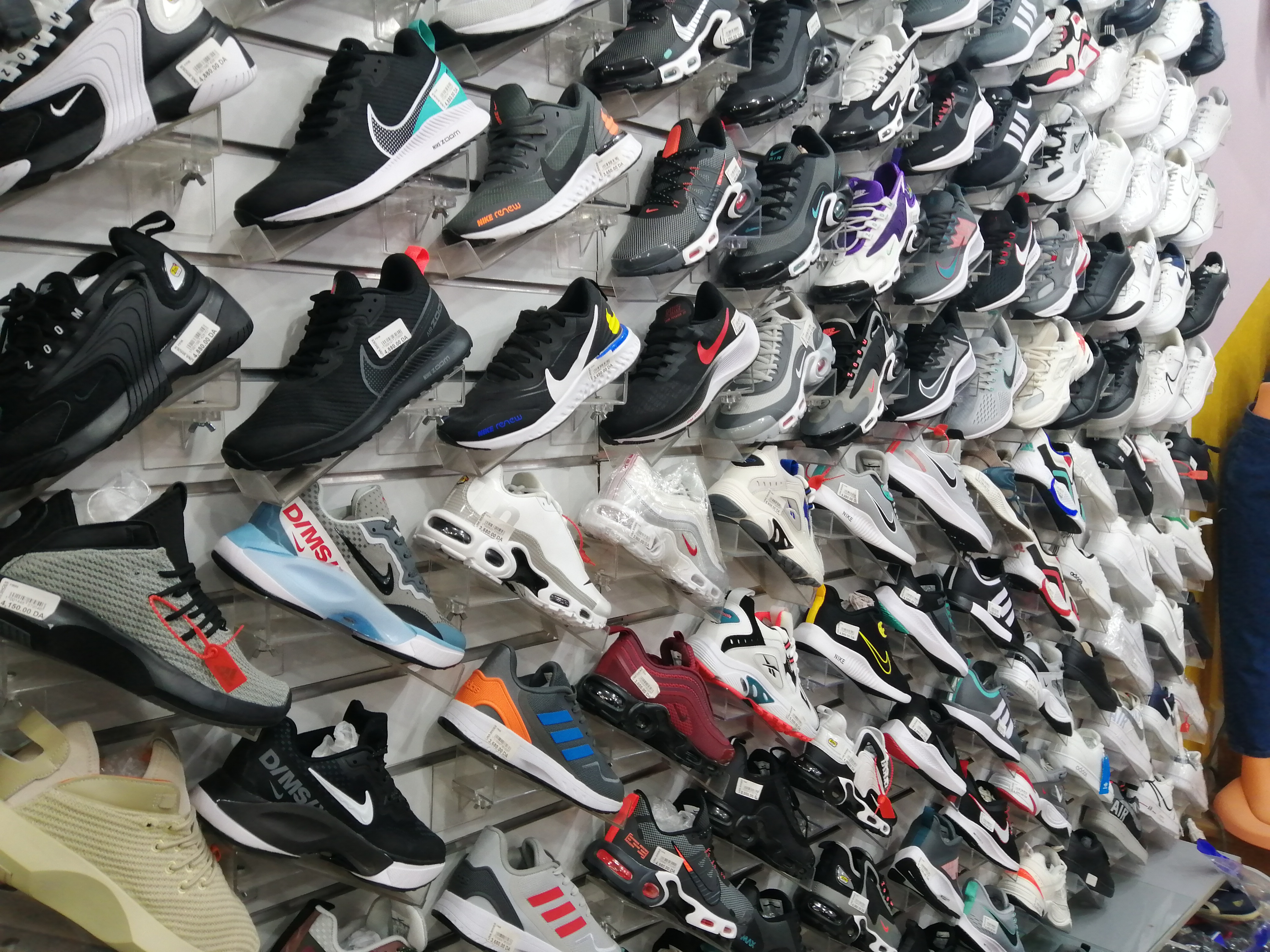 Lina Shoes 1 - Shopping à Béjaïa — photo 2